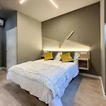 Maria Felisa 4*
