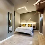Maria Felisa 4*