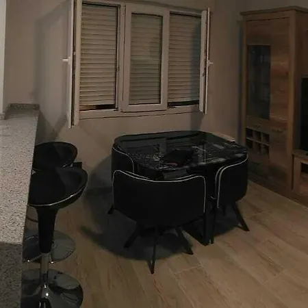 Maria Felisa 4*