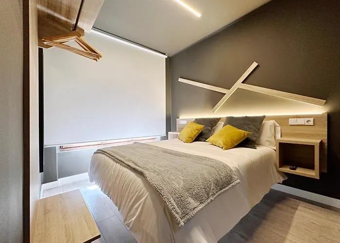 Maria Felisa Πανσιόν