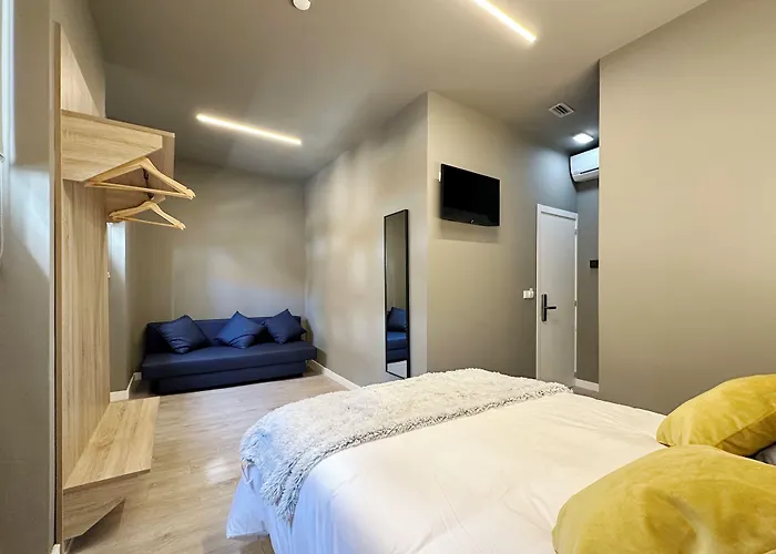 Maria Felisa Πανσιόν 4*